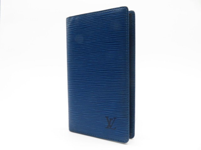 ルイヴィトン　カードケースM