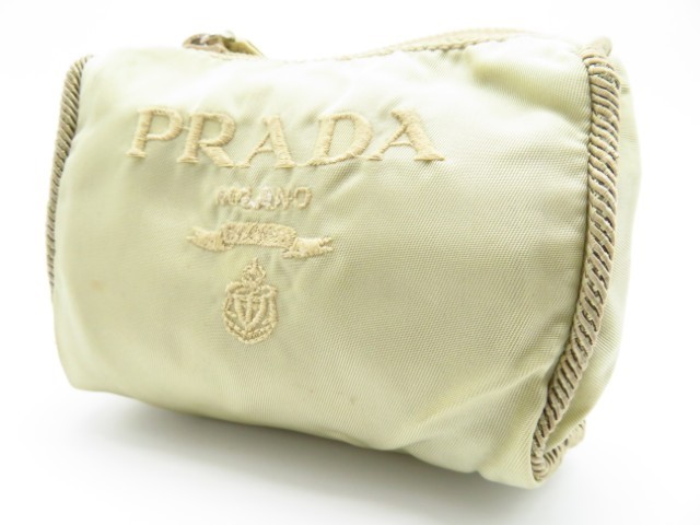 プラダ　ポーチ